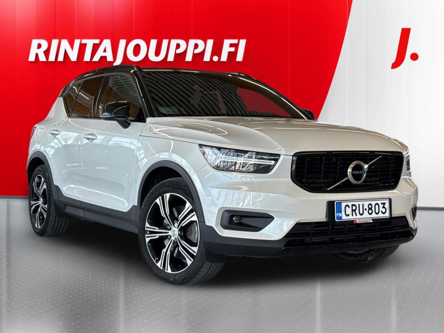Valkoinen Volvo XC40